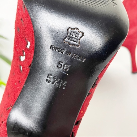 Via Spiga Red Perforated Suede Leather Pumps 5.5 - Picture 10 of 12